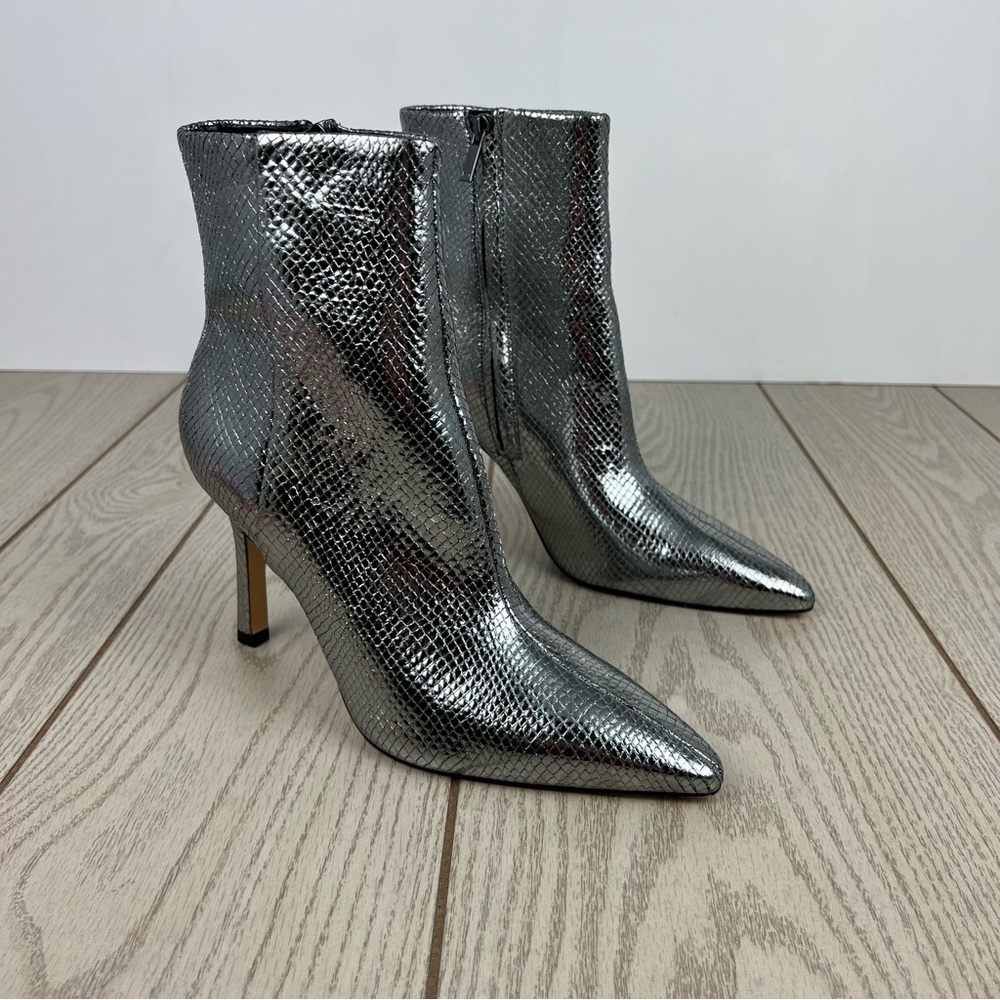 Marc Fisher LTD Women's Kendry 2 Metallic Point Toe Heel Bootie 9M Pewter $228